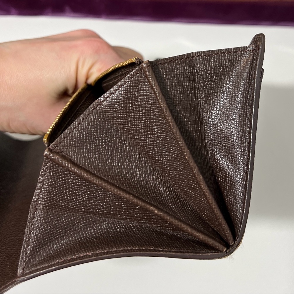 Louis Vuitton Wallet - Picture 9 of 16